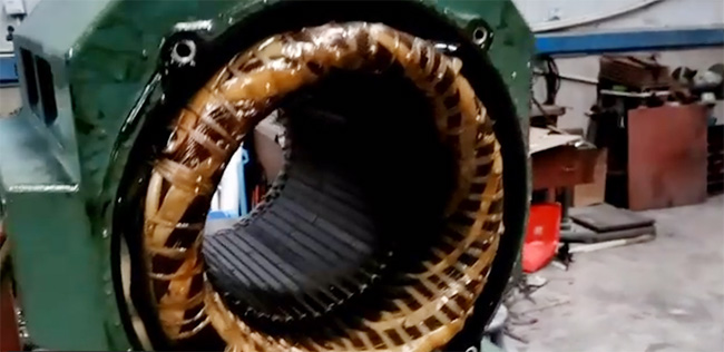 图为西安西玛高压电机维修照片